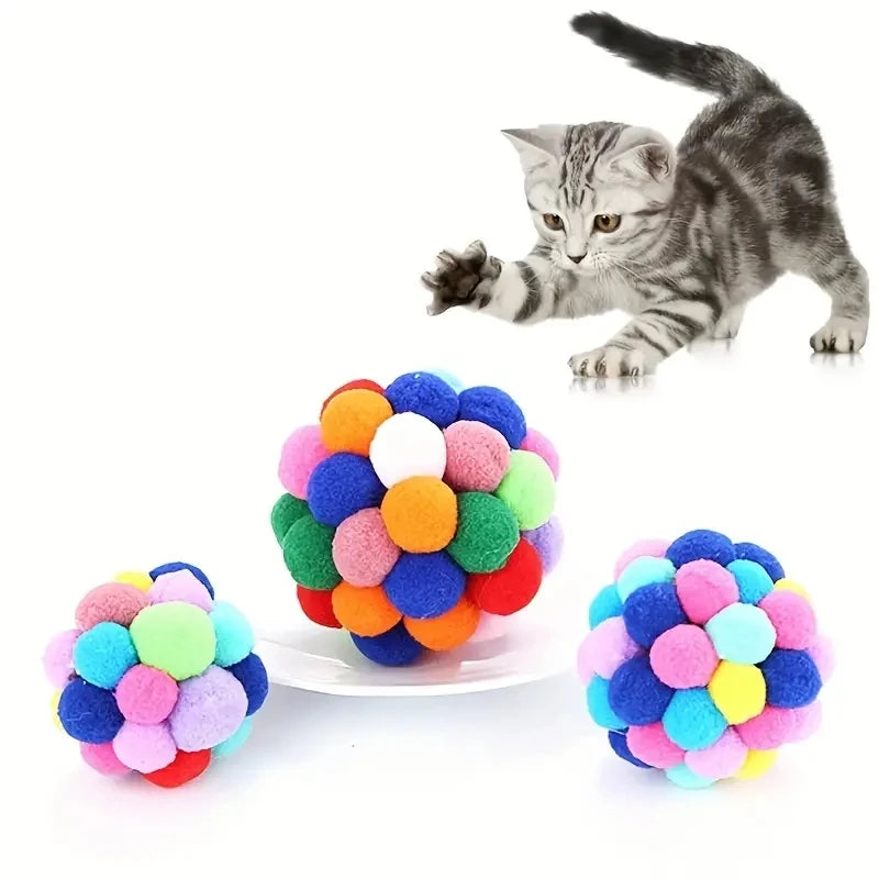 Bola de pelúcia elástica para gatos – Macia, saltitante e muito divertida 